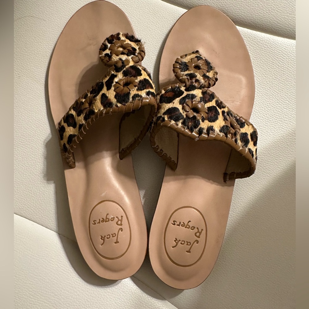 Jack rogers leopard print sandals size 8